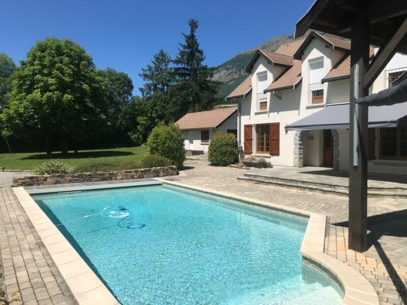 Piscine - Vue maison