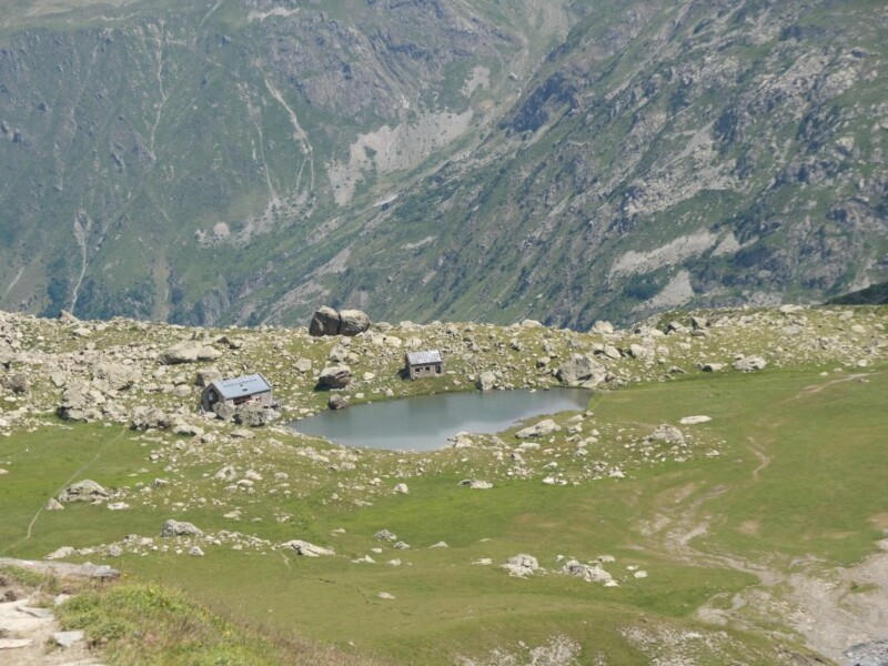 Refuge et lac de Vallonpierre